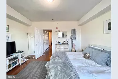 1131 Green Street #3, Philadelphia, PA 19123 - Photo 17