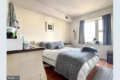 1131 Green Street #3, Philadelphia, PA 19123 - Photo 13