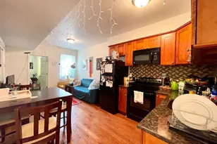 1131 Green St, Philadelphia, PA 19123 - Photo 9