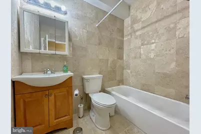 1131 Green Street #1, Philadelphia, PA 19123 - Photo 9