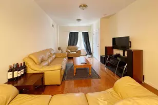 1131 Green St, Philadelphia, PA 19123 - Photo 3