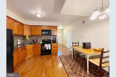 1131 Green Street #1, Philadelphia, PA 19123 - Photo 5