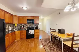 1131 Green St, Philadelphia, PA 19123 - Photo 5