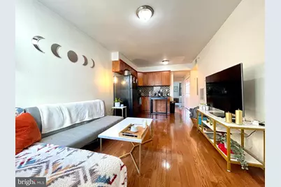 1131 Green Street #3, Philadelphia, PA 19123 - Photo 7