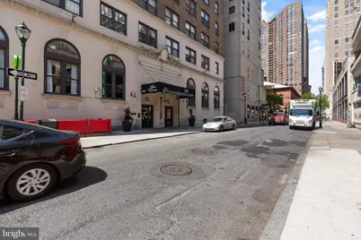 1324 Locust Street #1118, Philadelphia, PA 19107 - Photo 15