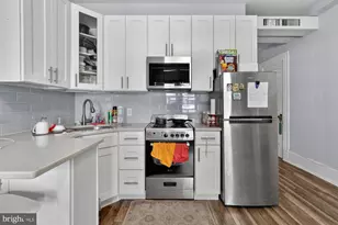 1324 Locust St, Philadelphia, PA 19107 - Photo 3