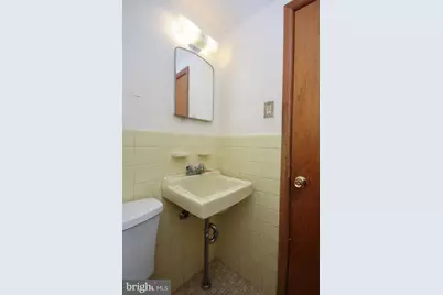 2734 W Country Club Road, Philadelphia, PA 19131 - Photo 27