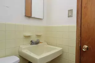 2734 W Country Club Rd, Philadelphia, PA 19131 - Photo 27