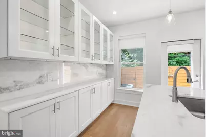 616 Dudley Street, Philadelphia, PA 19148 - Photo 9