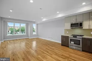 1632 Cambridge St, Philadelphia, PA 19130 - Photo 3