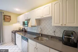 251 Shawmont Ave, Philadelphia, PA 19128 - Photo 9