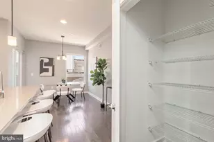 165 E Allen St, Philadelphia, PA 19125 - Photo 17