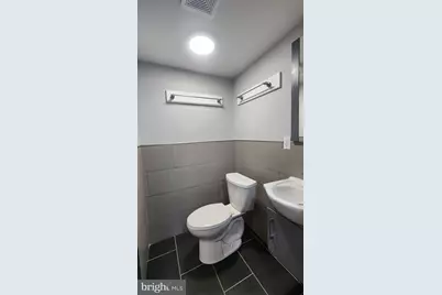 1912 S 19th Street #2, Philadelphia, PA 19145 - Photo 25