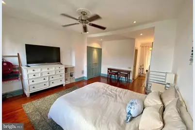870 N 26th Street #2, Philadelphia, PA 19130 - Photo 9