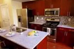 1146 S Dorrance St, Philadelphia, PA 19146 - Photo 3