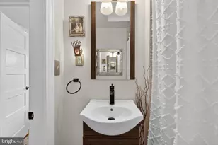 7704 Ardleigh St, Philadelphia, PA 19118 - Photo 21