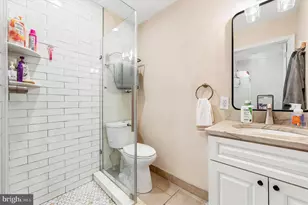 1934 Bainbridge St, Philadelphia, PA 19146 - Photo 13