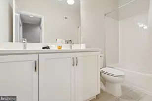 3000 Sedgeview Walk, Philadelphia, PA 19125 - Photo 7