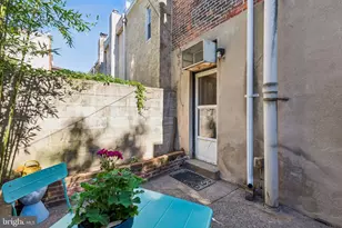2410 Manning St, Philadelphia, PA 19103 - Photo 9