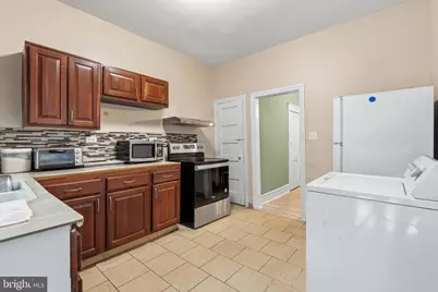 7056 Saybrook Avenue, Philadelphia, PA 19142 - Photo 7