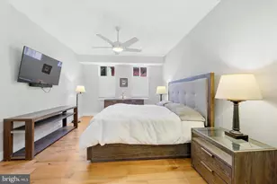 102 Church St, Philadelphia, PA 19106 - Photo 17
