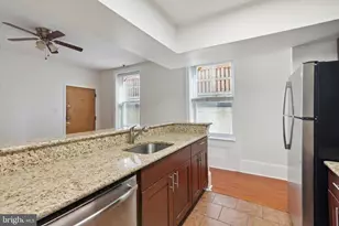 1604 Wallace St, Philadelphia, PA 19130 - Photo 9