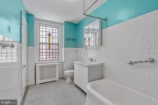 351 S 47th St, Philadelphia, PA 19143 - Photo 21