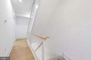240 W Earlham Ter, Philadelphia, PA 19144 - Photo 23