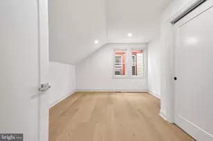 240 W Earlham Ter, Philadelphia, PA 19144 - Photo 31