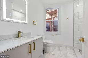 240 W Earlham Ter, Philadelphia, PA 19144 - Photo 21