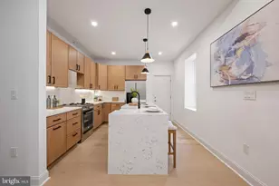 240 W Earlham Ter, Philadelphia, PA 19144 - Photo 13