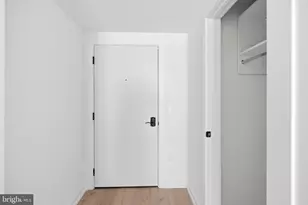 209 New St, Philadelphia, PA 19106 - Photo 3