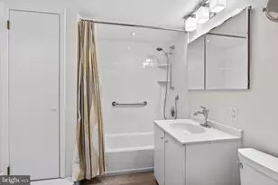 2401 Pennsylvania Ave, Philadelphia, PA 19130 - Photo 17