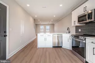 2709 Maya Ln, Philadelphia, PA 19131 - Photo 37