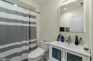 834 N 19th St, Philadelphia, PA 19130 - Photo 25