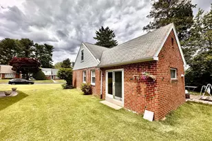 904 Scotia Rd, Philadelphia, PA 19128 - Photo 3
