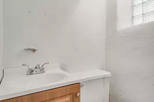 2414 Vista St, Philadelphia, PA 19152 - Photo 33