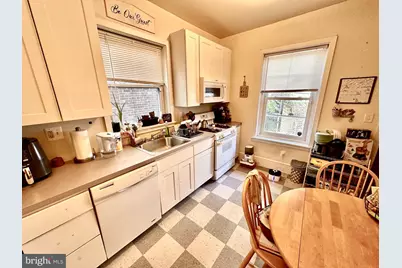 446 W Earlham Terrace, Philadelphia, PA 19144 - Photo 7