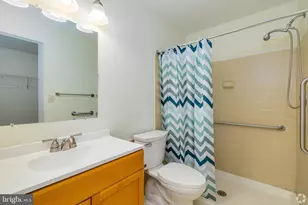 7040 Oxford Ave, Philadelphia, PA 19111 - Photo 43