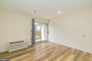 7040 Oxford Ave, Philadelphia, PA 19111 - Photo 13