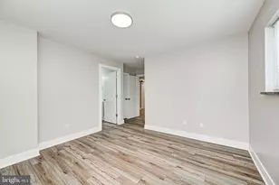 7040 Oxford Ave, Philadelphia, PA 19111 - Photo 11
