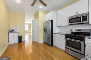 2476 Emerald St, Philadelphia, PA 19125 - Photo 9