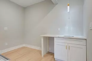 1933 N Leithgow St, Philadelphia, PA 19122 - Photo 11