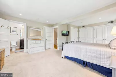 112 W Springfield Avenue, Philadelphia, PA 19118 - Photo 19