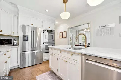 112 W Springfield Avenue, Philadelphia, PA 19118 - Photo 15