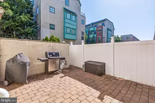 919 S 6th St, Philadelphia, PA 19147 - Photo 15