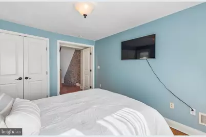 919 S 6th Street, Philadelphia, PA 19147 - Photo 19