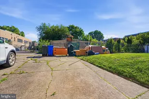 1025 Friendship St, Philadelphia, PA 19111 - Photo 29