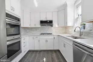 1025 Friendship St, Philadelphia, PA 19111 - Photo 11