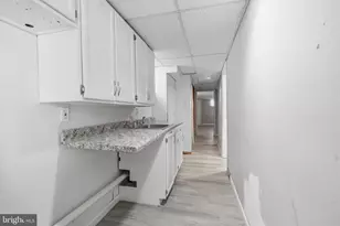 1025 Friendship St, Philadelphia, PA 19111 - Photo 27